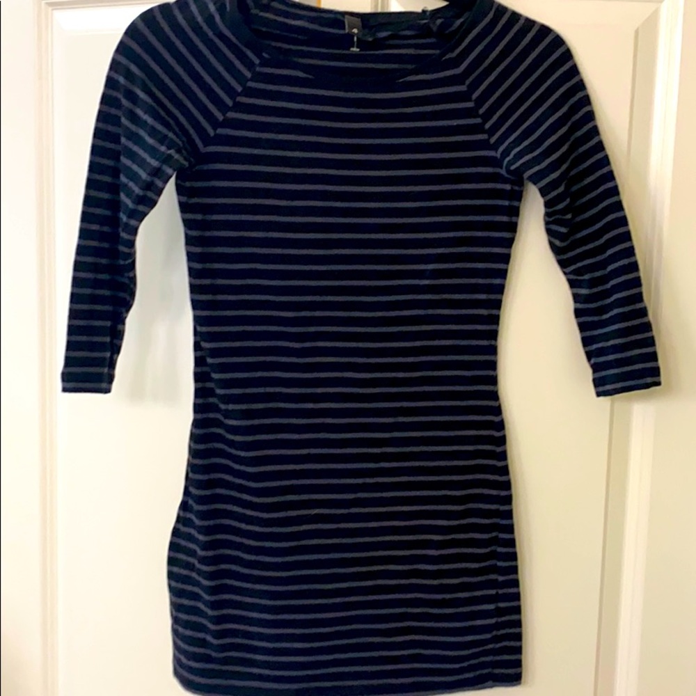 H&M three-quarter inch sleeve mini dress